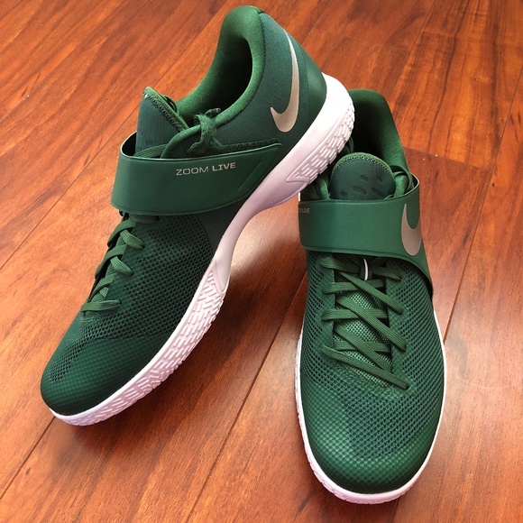 nike zoom green shoes